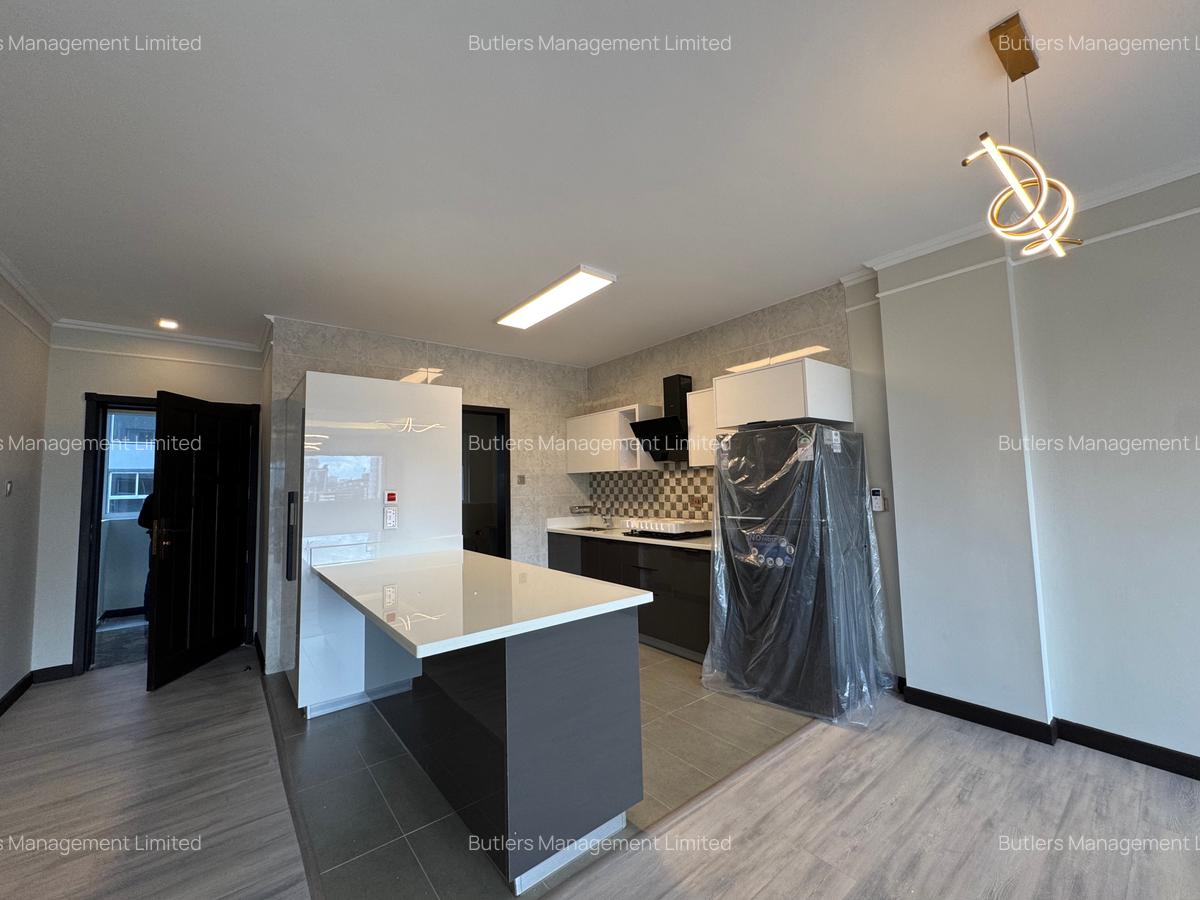 2 Bed Apartment with En Suite in Riverside - 6