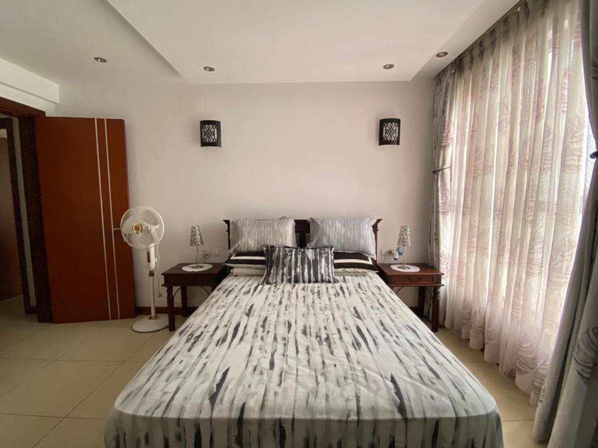 4 Bed Apartment with En Suite at 3Rd Parklands - 5