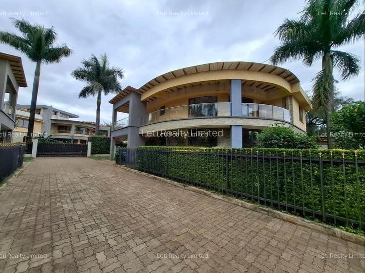 5 Bed Townhouse with En Suite in Lavington - 7