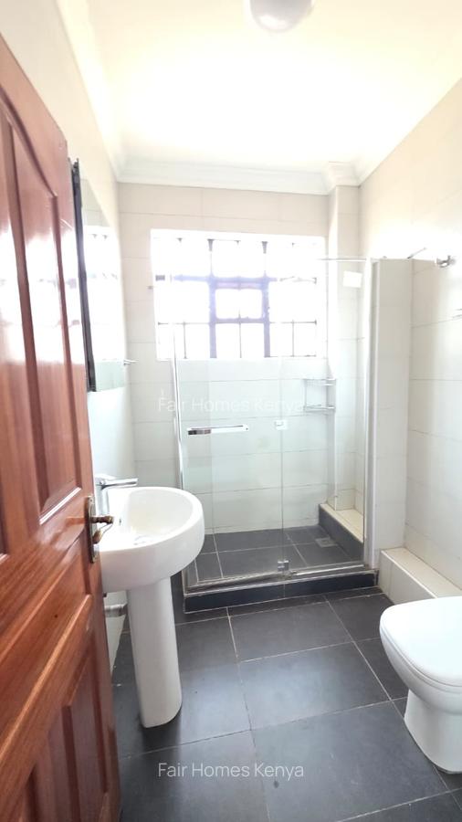 4 Bed Townhouse with En Suite at Manyani East - 9