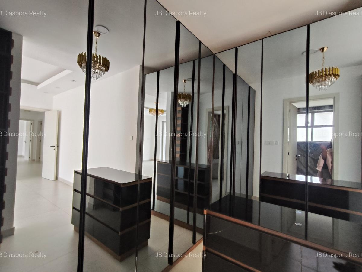 4 Bed Apartment with En Suite at General Mathenge - 9
