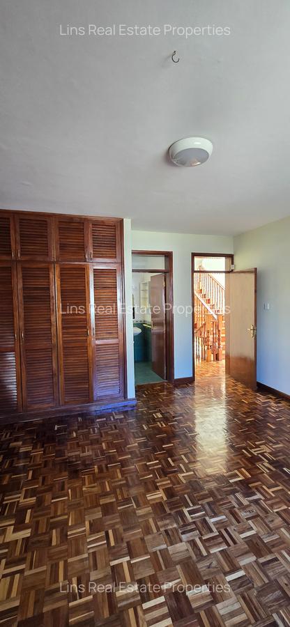 5 Bed Townhouse with En Suite in Westlands Area - 10