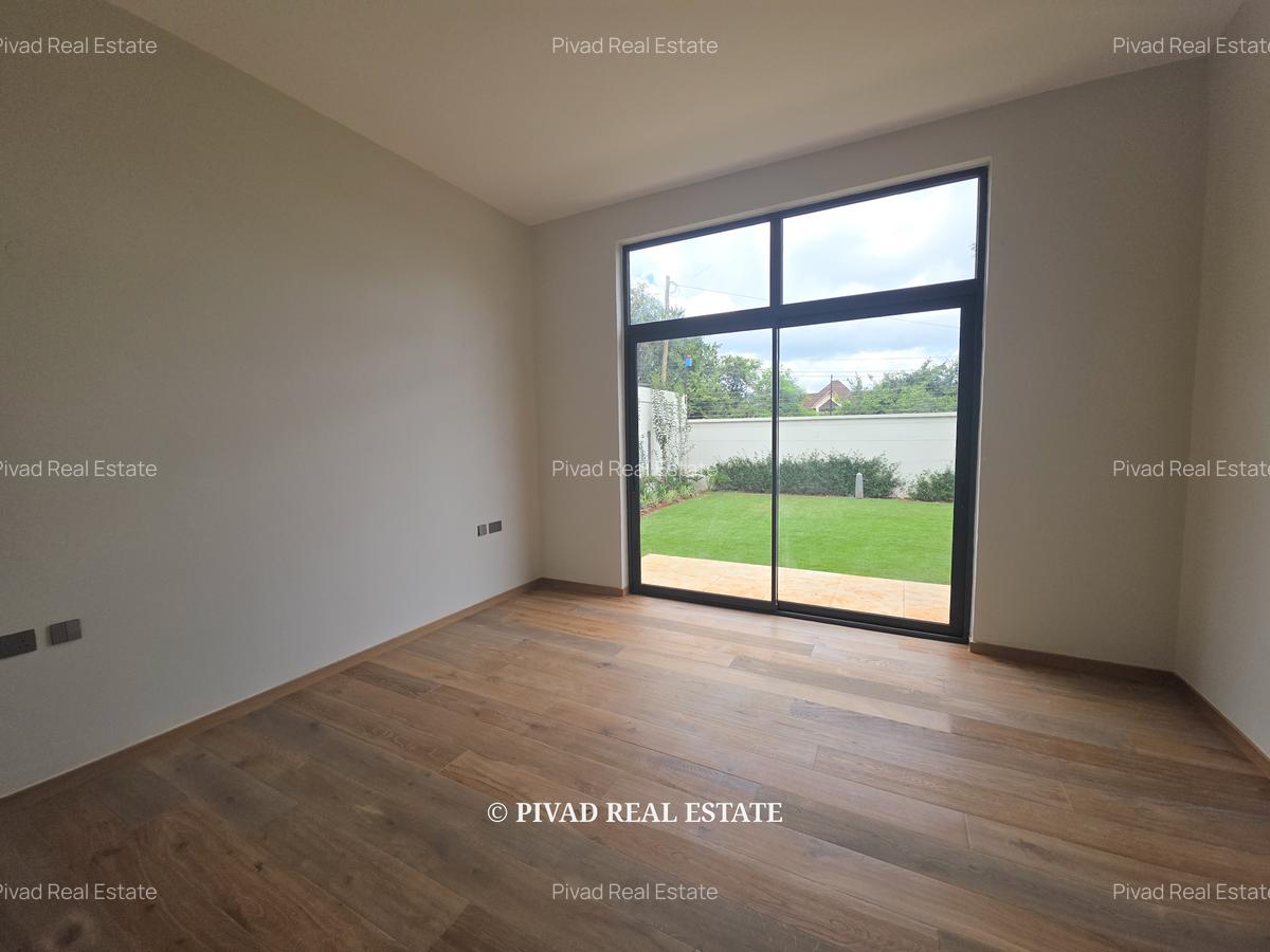 5 Bed House with Garden in Runda - 14