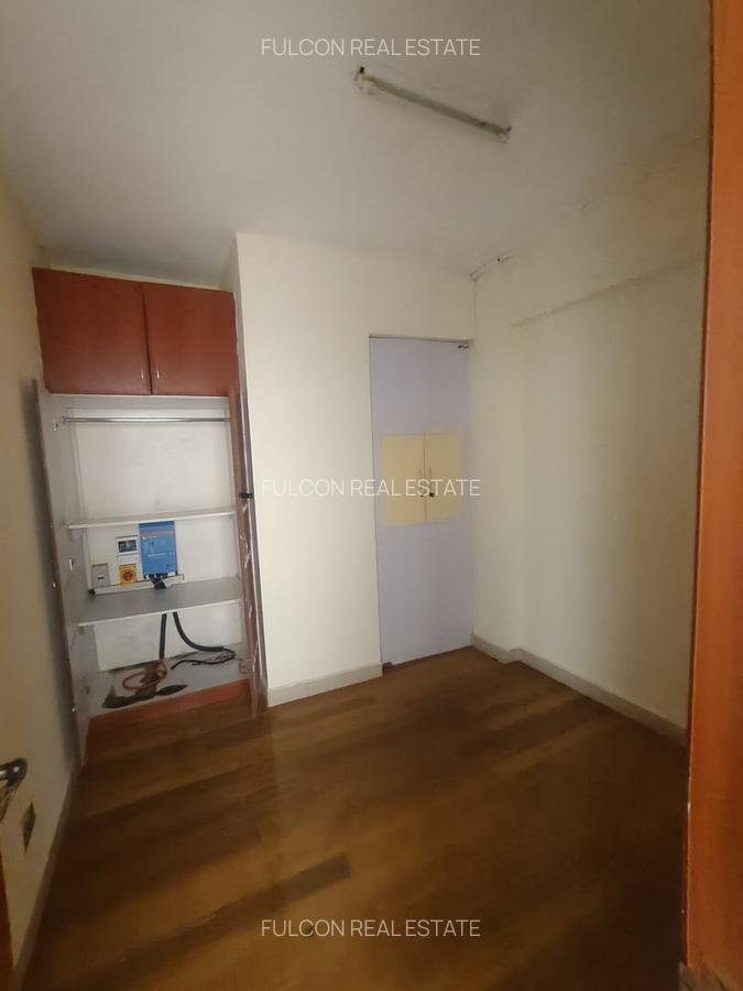 4 Bed Apartment with En Suite in Lavington - 4