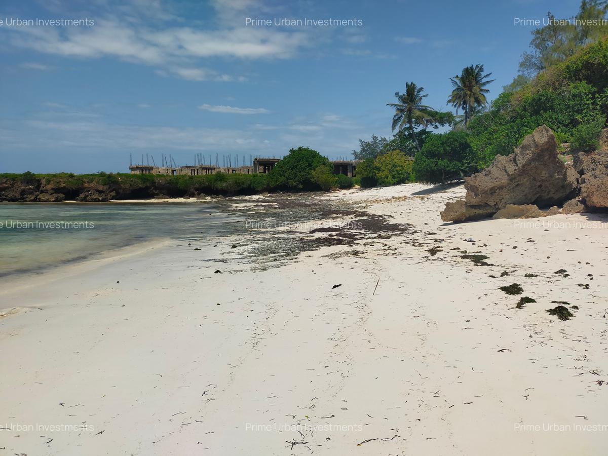 Land in Kikambala - 14