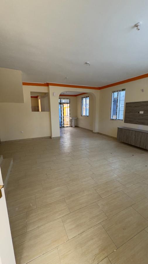 3 Bed Townhouse with Swimming Pool in Mtwapa - 2