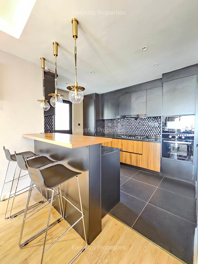 Furnished 3 Bed Apartment with En Suite in Brookside - 8