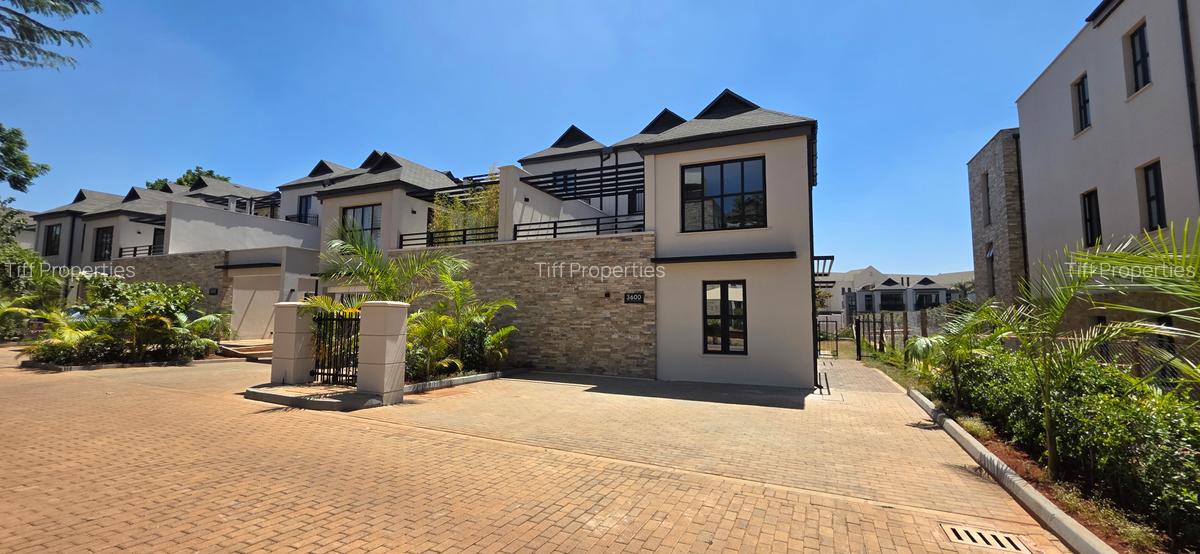 5 Bed Townhouse in Runda - 17