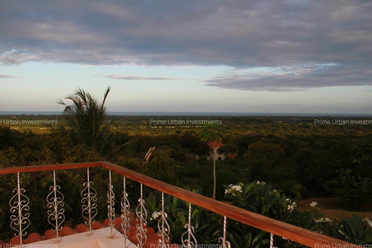 5 Bed Villa with En Suite in Vipingo - 9