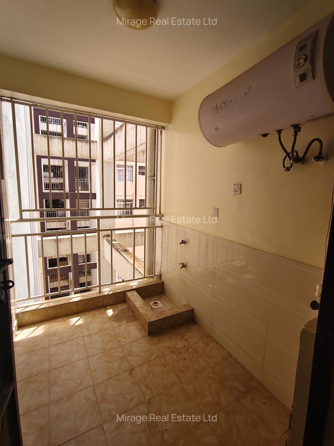 3 Bed Apartment with Gym in Kilimani - 2