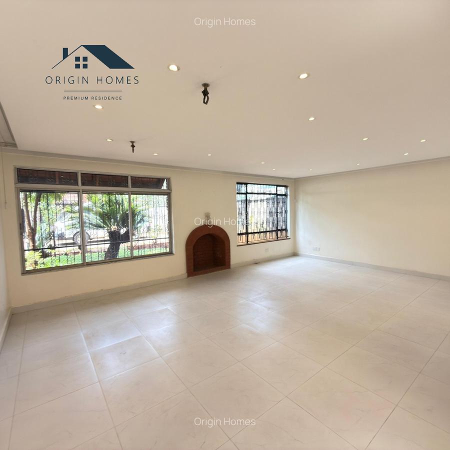 5 Bed Townhouse with En Suite at Brookside - 13