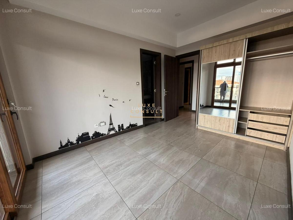 3 Bed Apartment with En Suite in General Mathenge - 8