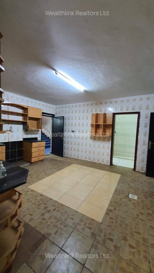 5 Bed House with En Suite at Karen - 10