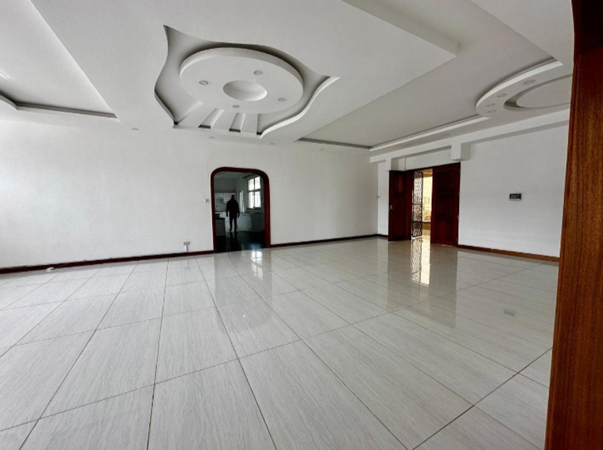 4 Bed Apartment with En Suite at Westlands Area - 5