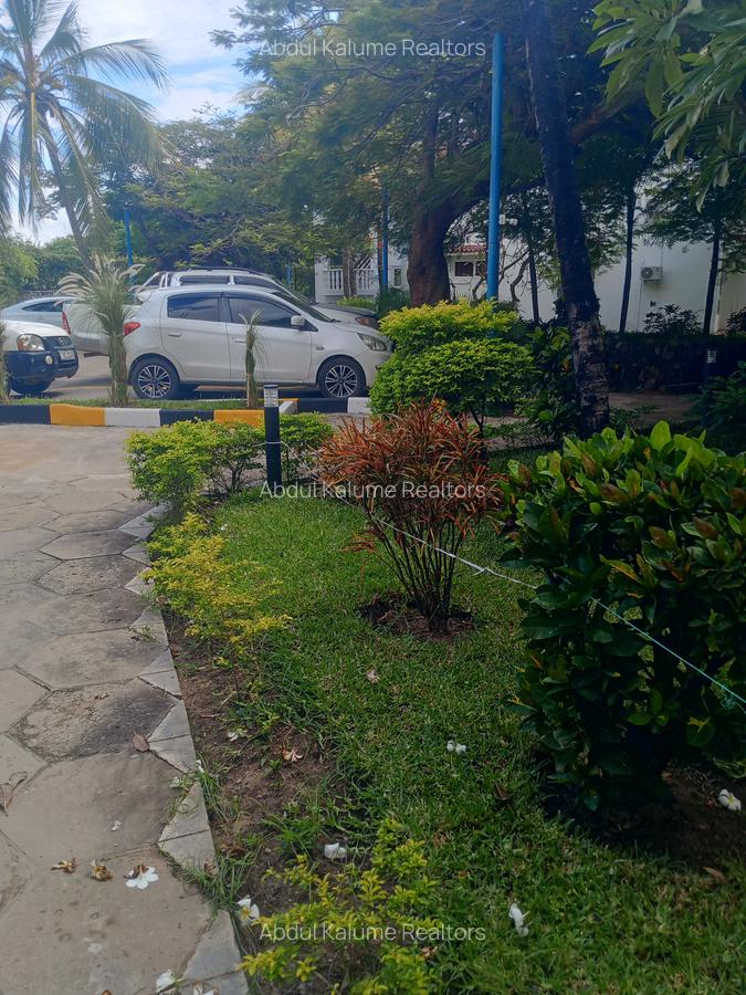 Serviced 1 Bed Apartment with En Suite at Nyali - 4