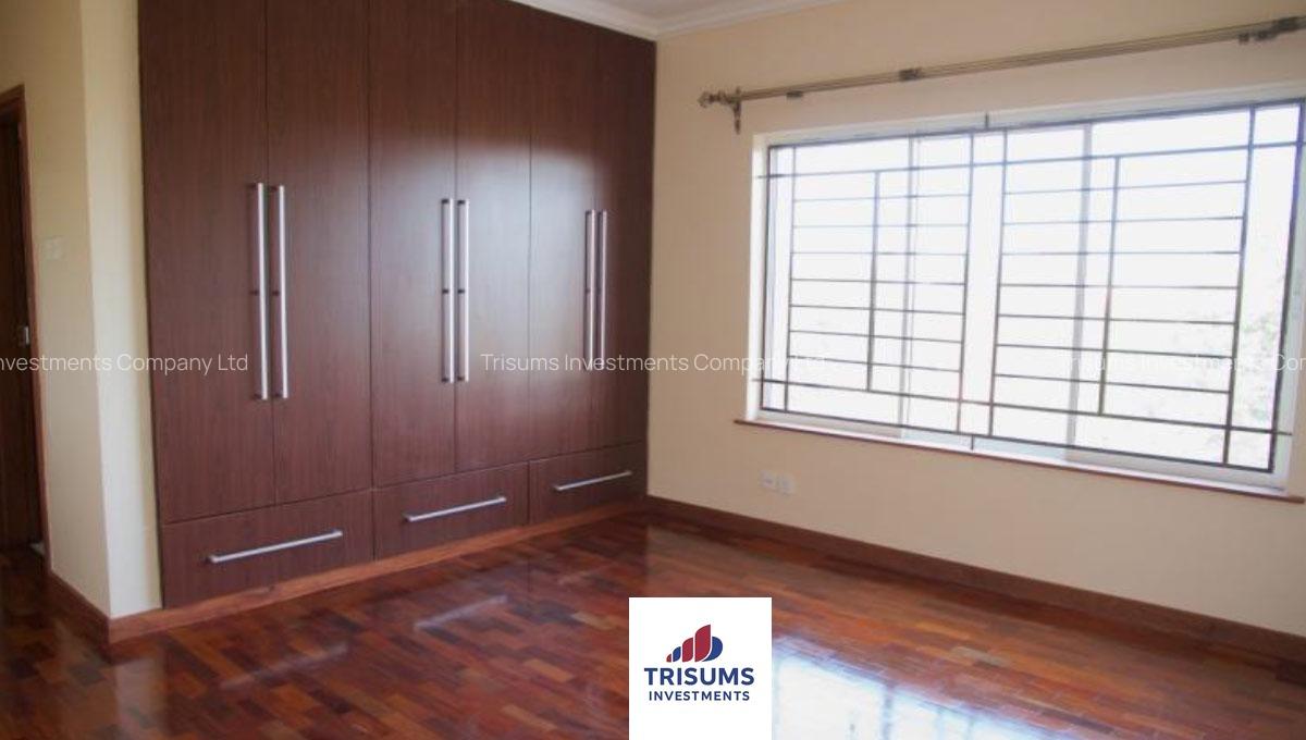 3 Bed Apartment with En Suite at Prp7+494 - 13