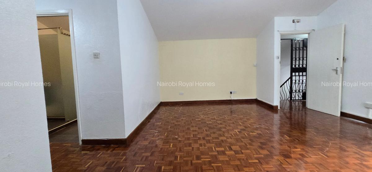 4 Bed House with En Suite at Hill View - 15