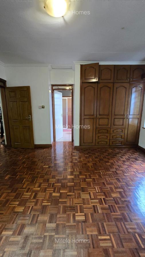 4 Bed Townhouse with En Suite at Migori Road - 6