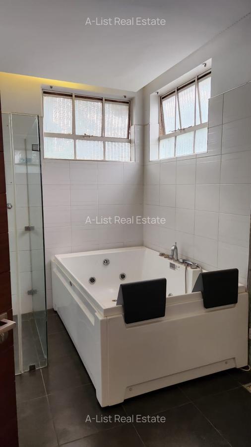 2 Bed House with En Suite at Magnolia Close - 14