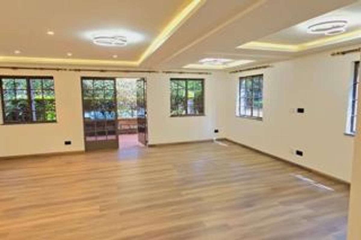 4 Bed Townhouse with En Suite at Lavington Green - 7