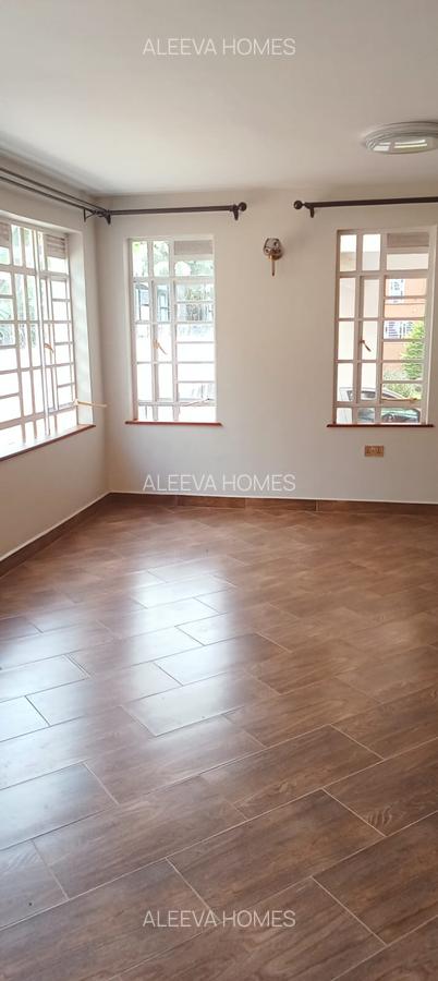 4 Bed Villa with En Suite in Kitisuru - 5