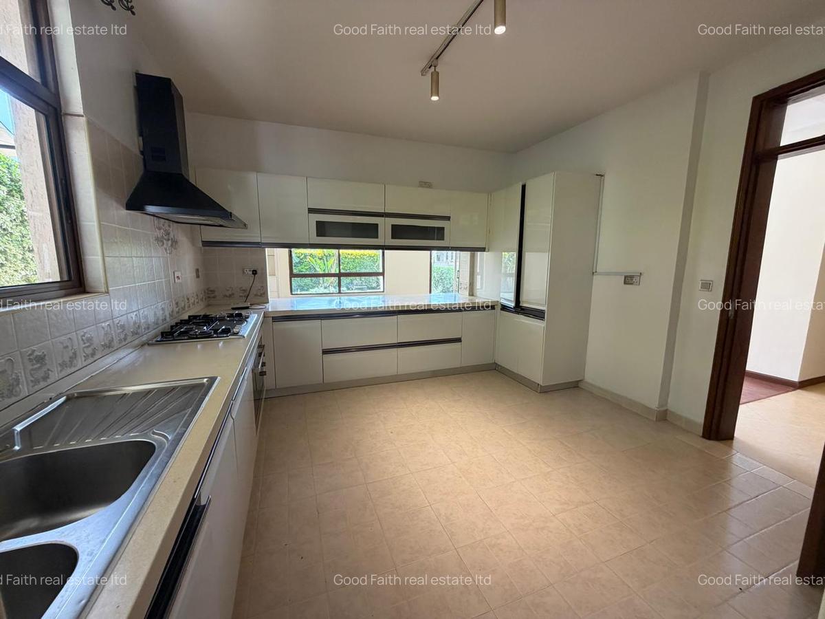 4 Bed Villa with En Suite in Kiambu Road - 5