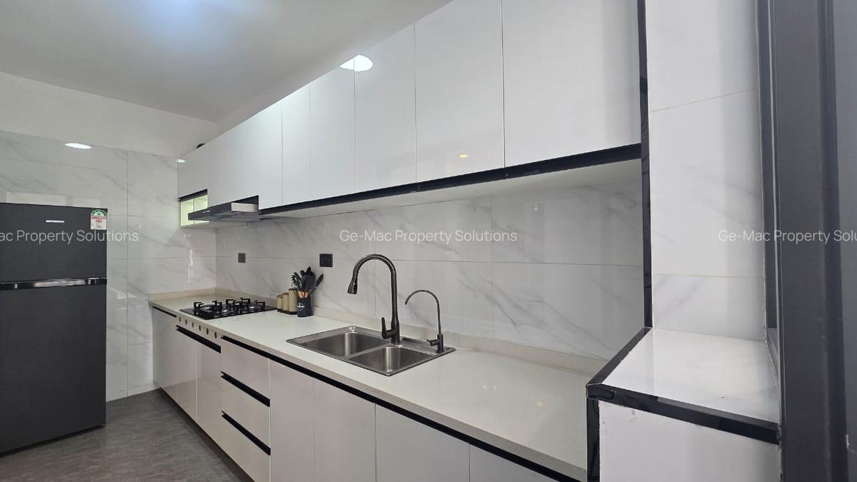 2 Bed Apartment with En Suite in Lavington - 4