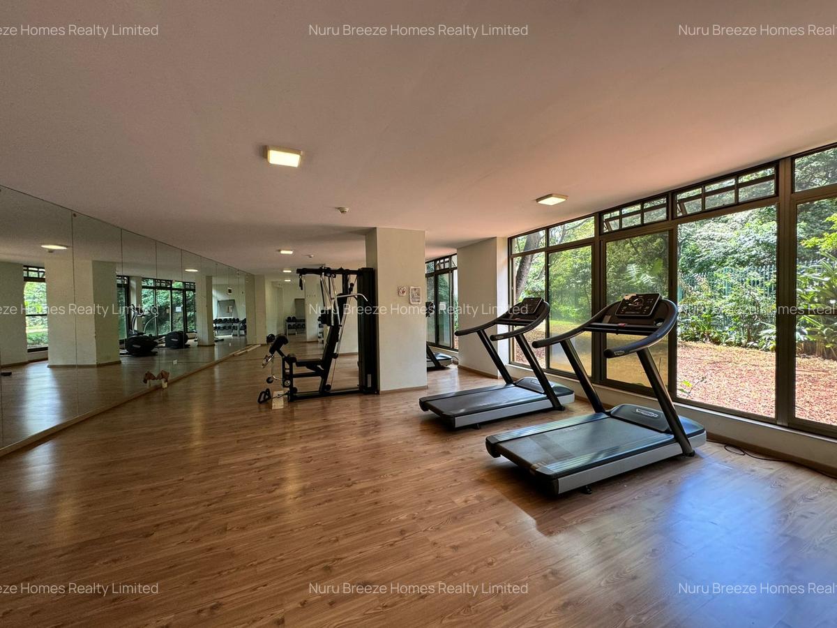 3 Bed Apartment with En Suite in Parklands - 10