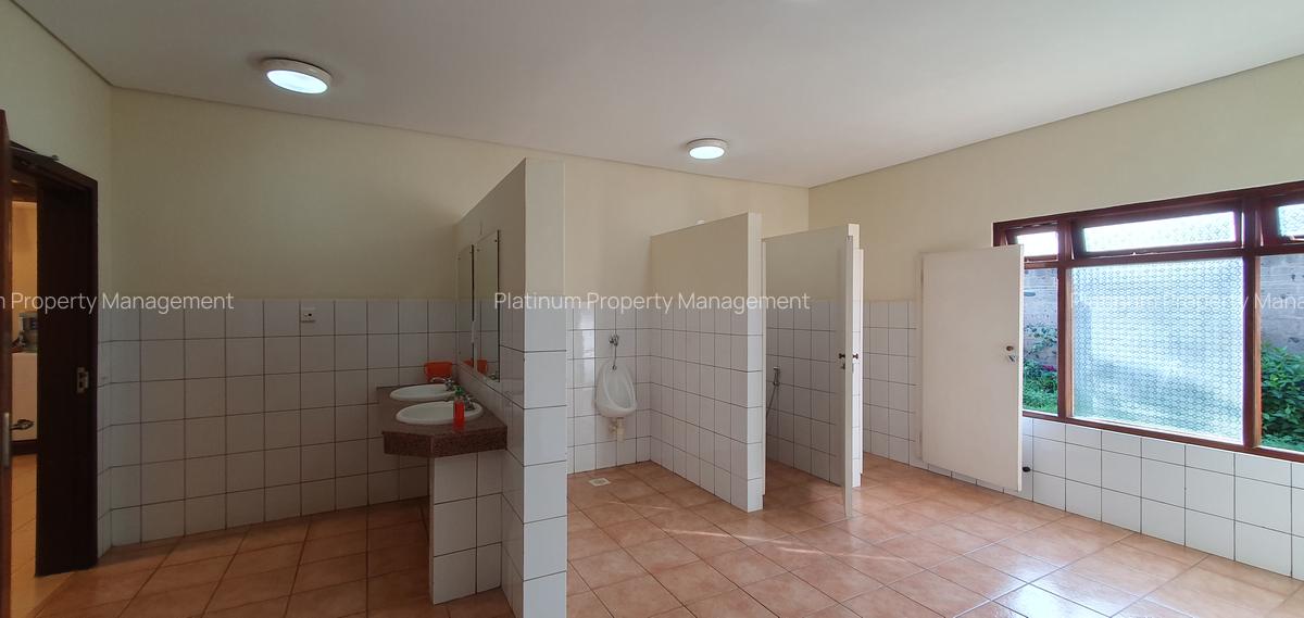 3 Bed Apartment with En Suite at Taarifa Rd - 20