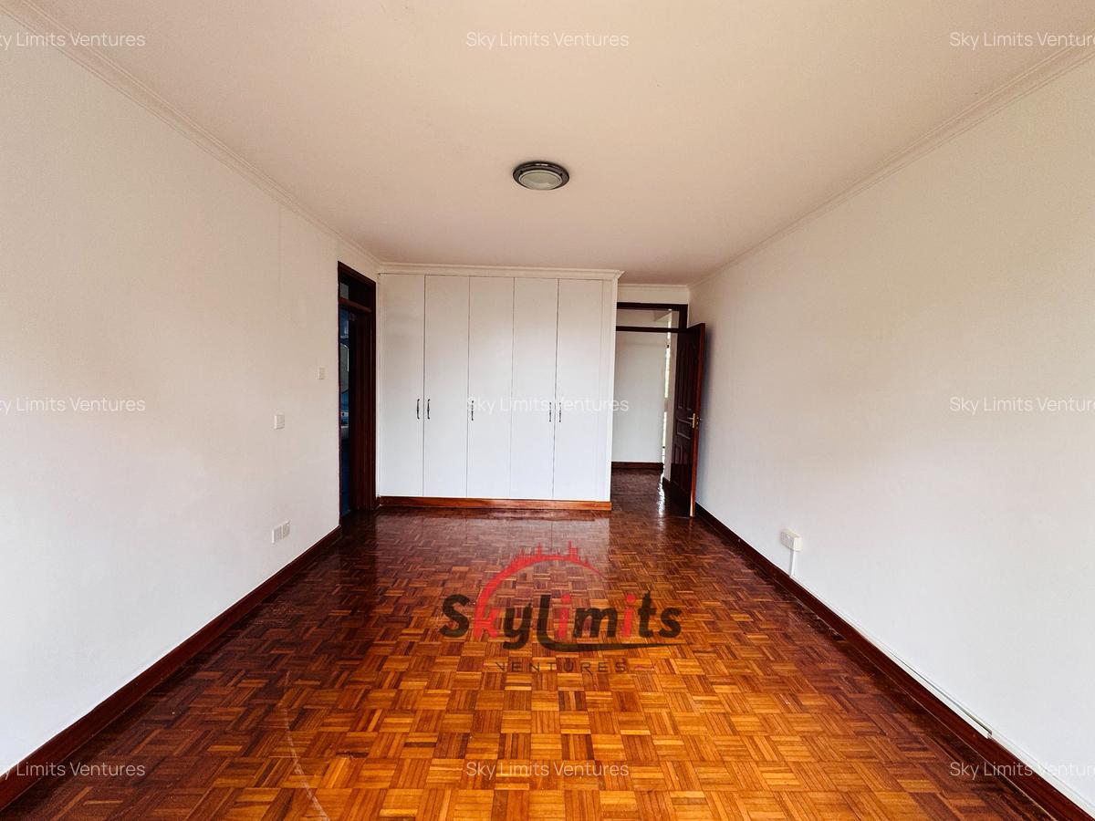 4 Bed Townhouse with En Suite in Nyari - 9