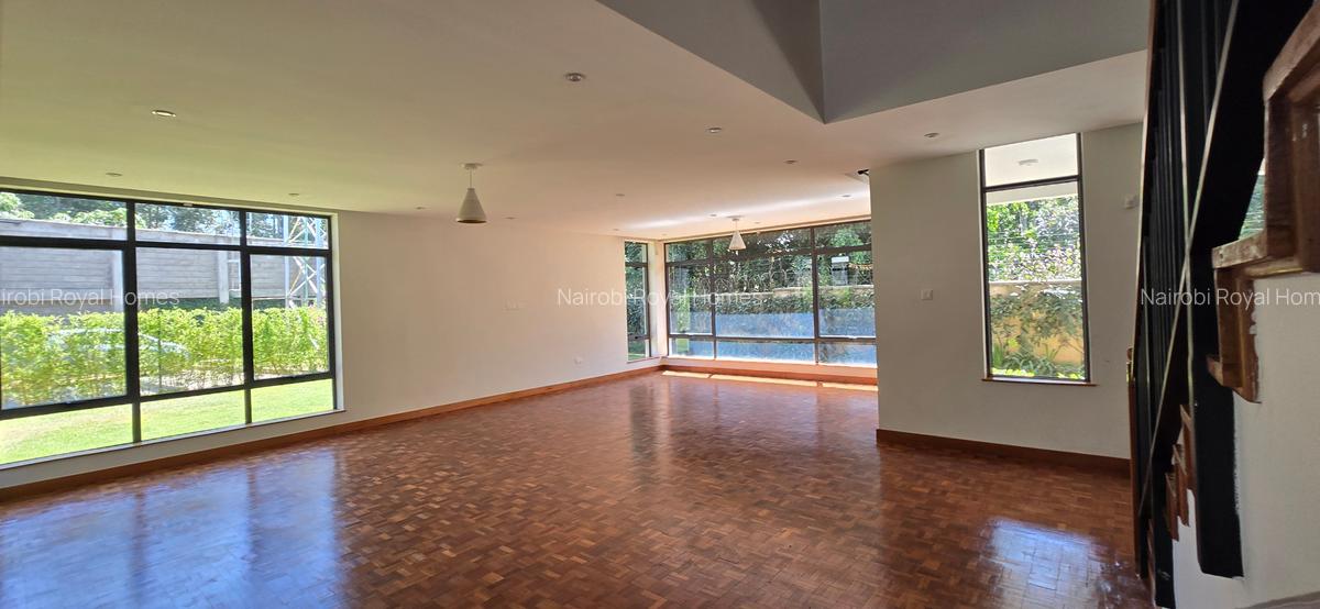 5 Bed Townhouse with En Suite at Lavington Green - 10