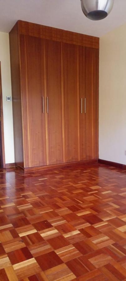 4 Bed Apartment with En Suite at Upperhill - 3