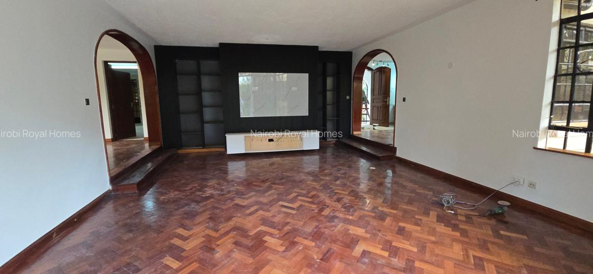 5 Bed Townhouse with En Suite at Lavington Green - 10