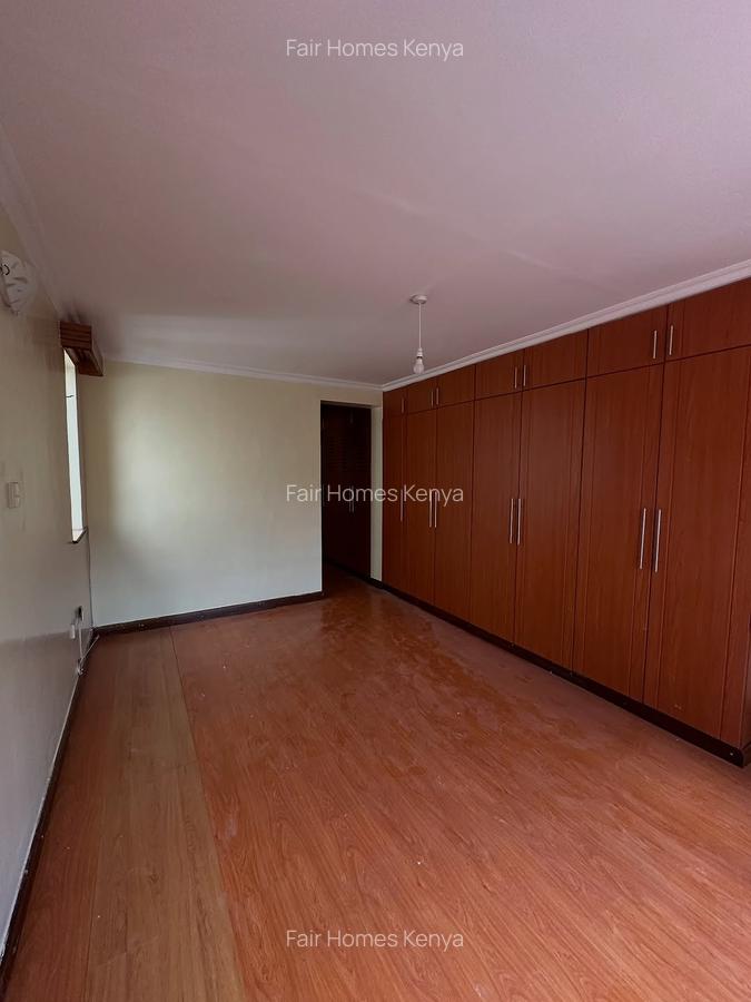 4 Bed Townhouse with En Suite at Chalbi Drive - 17