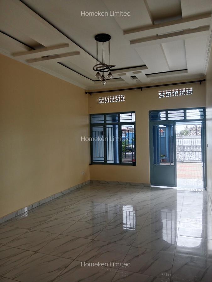 5 Bed House with Garden in Kitengela - 9