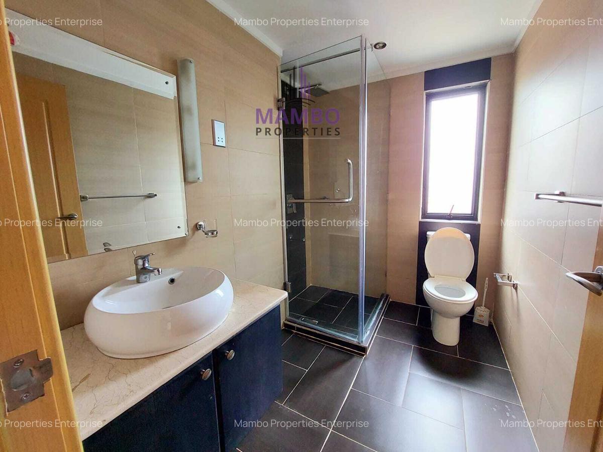 Serviced 2 Bed Apartment with En Suite at Brookside Drive - 14