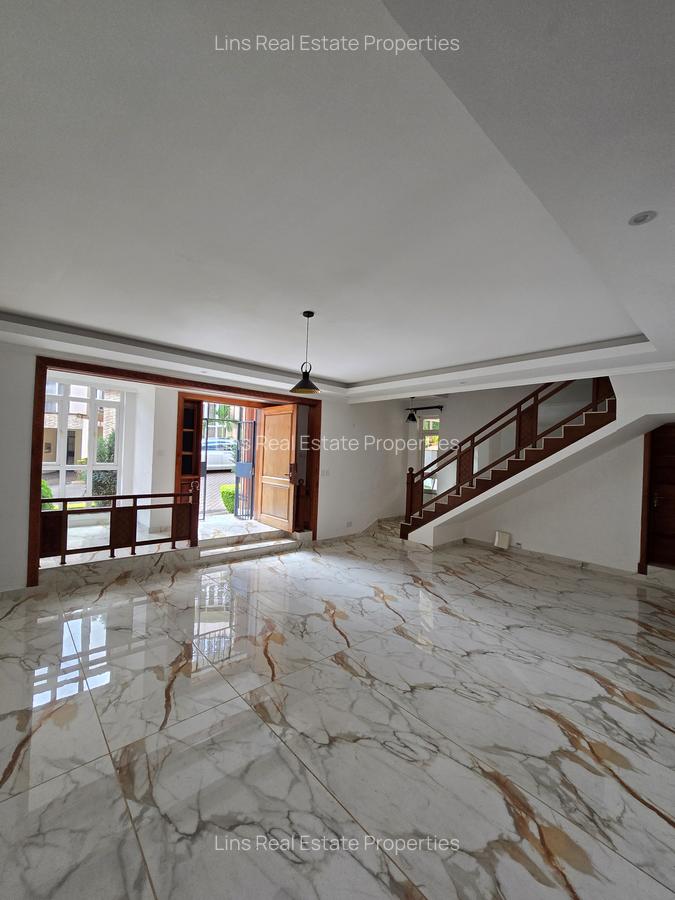 5 Bed Townhouse with En Suite in Lavington - 18