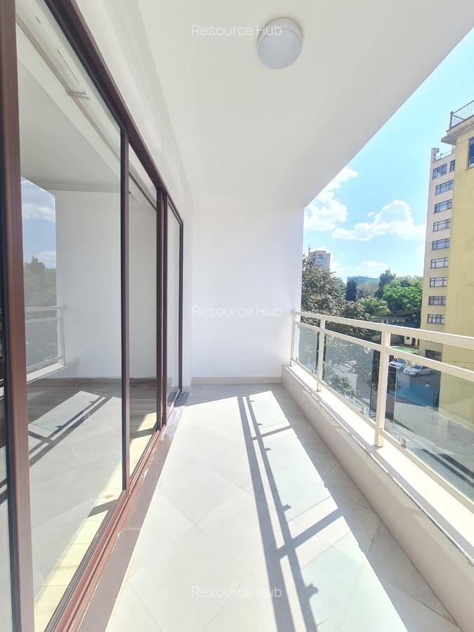 2 Bed Apartment with En Suite at Off Denis Pritt - 1