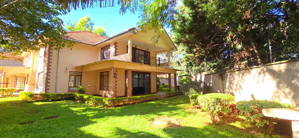 5 Bed House with En Suite at Mimosa Drive - 2