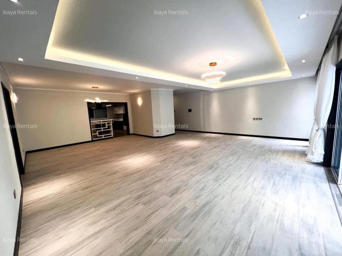 3 Bed Apartment with En Suite at Riverside Gardens Road - 8