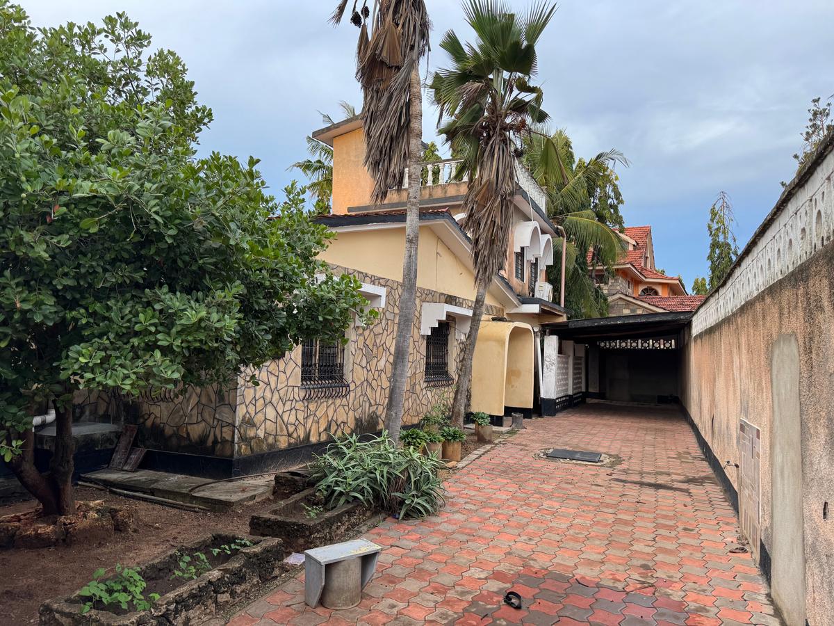 4 Bed House with En Suite in Shanzu - 20