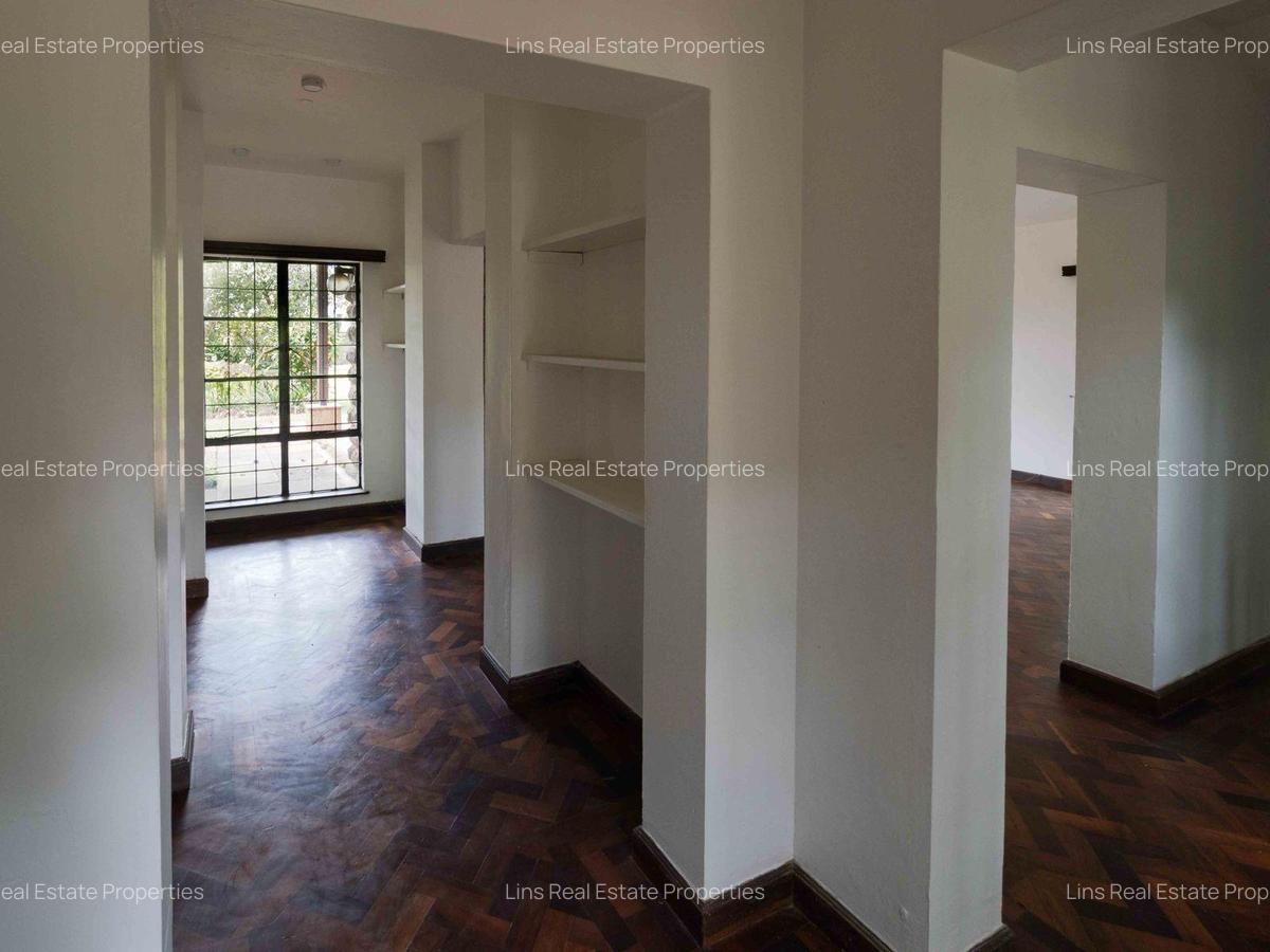 3 Bed House with En Suite in Nyari - 10