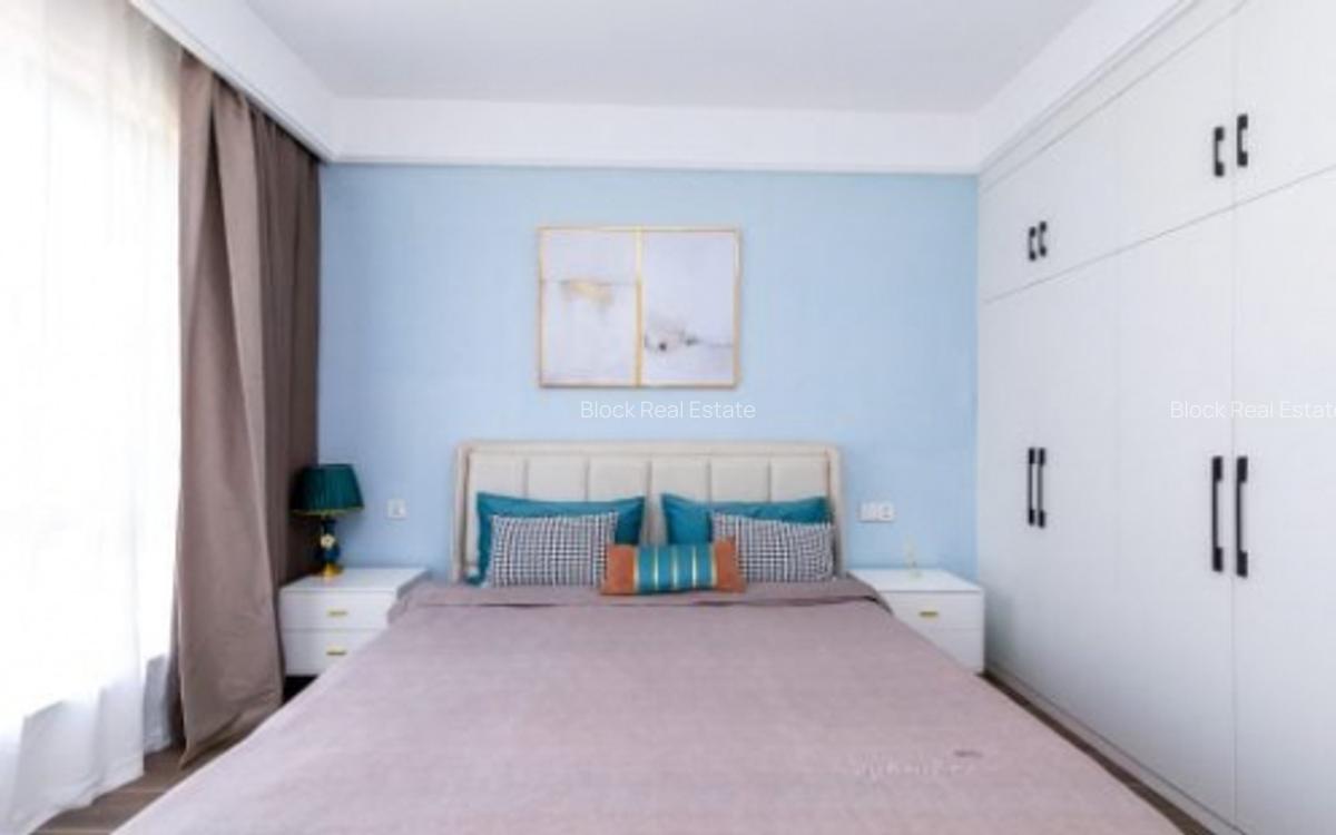 5 Bed Villa with En Suite in Lavington - 3