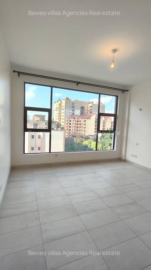 2 Bed Apartment with En Suite at Parklands - 5