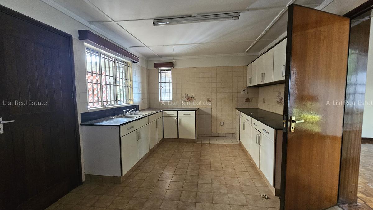 4 Bed Townhouse with En Suite at Laikipia Road - 4