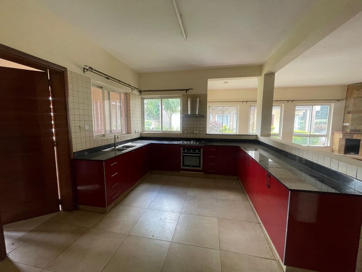 5 Bed House with En Suite at James Gichuru - 3