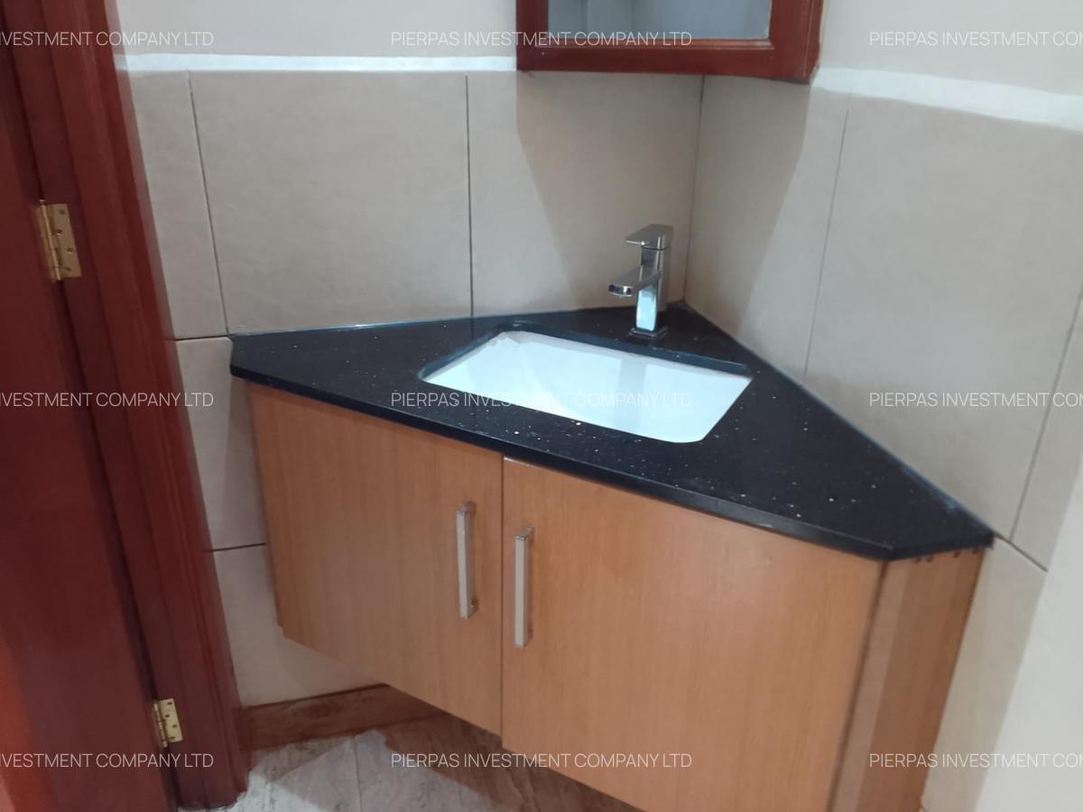 Serviced 3 Bed Apartment with En Suite in Kileleshwa - 12