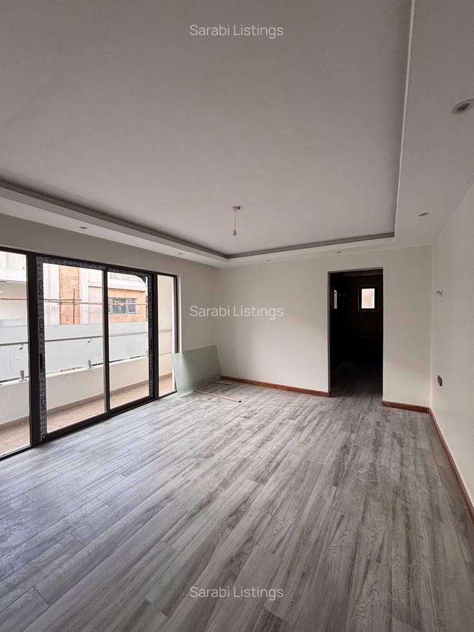 6 Bed Townhouse with En Suite in Lavington - 13