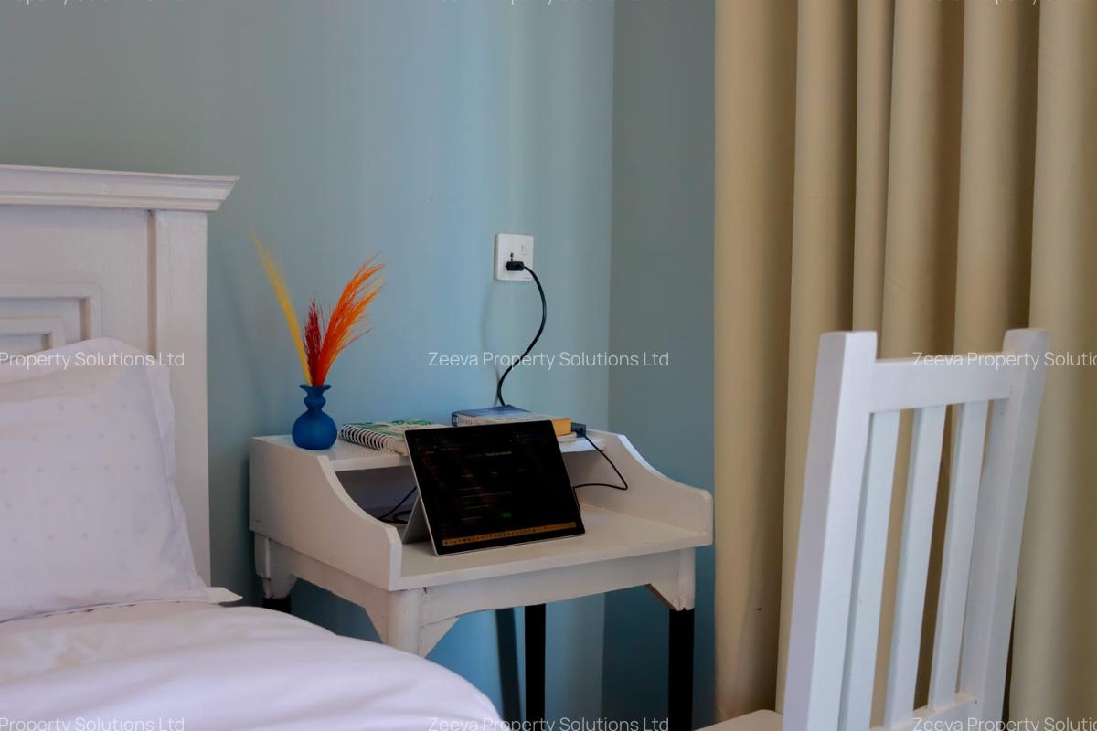 Serviced Studio Apartment with Swimming Pool in Kilimani - 4