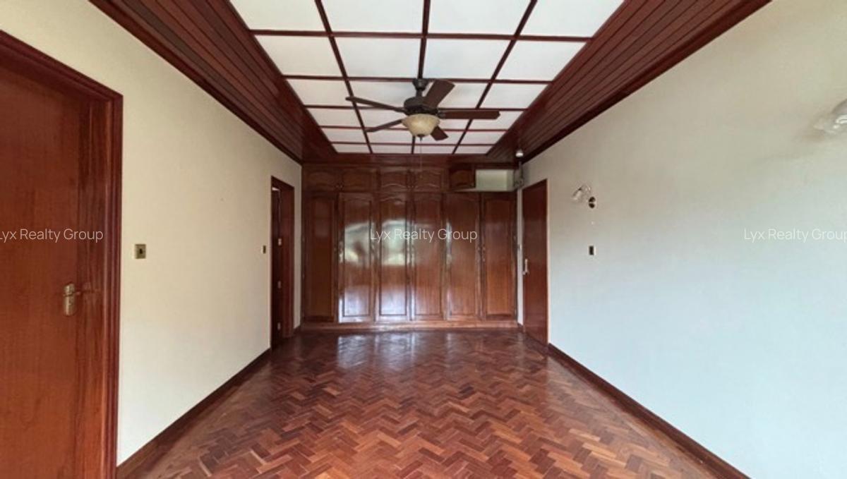 5 Bed Villa with En Suite in Runda - 7